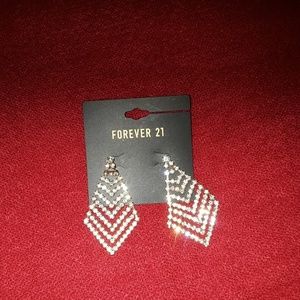 Gold/clear earrings new